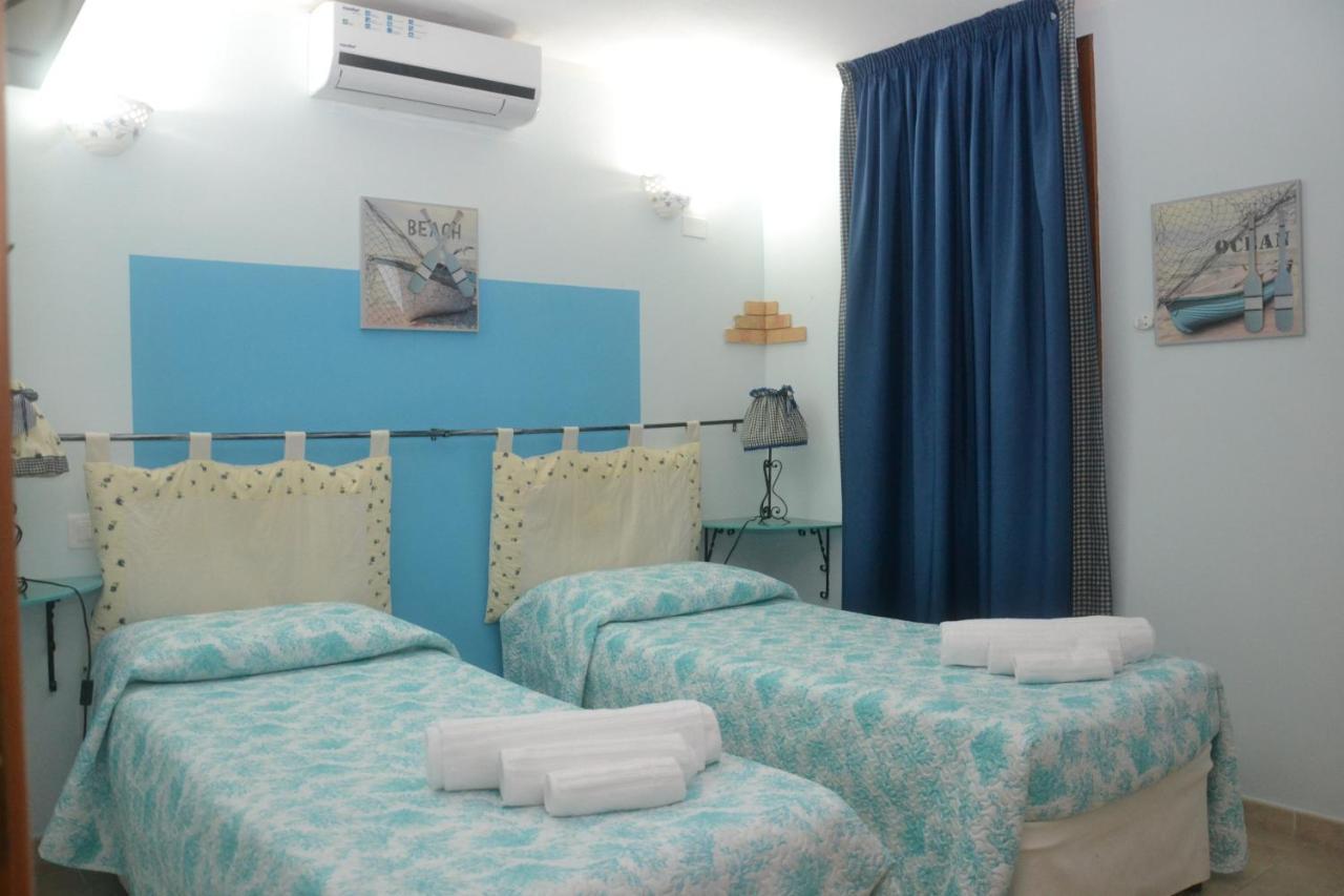 Costa degli Angeli La Pirata Capitana Bed & Breakfast エクステリア 写真