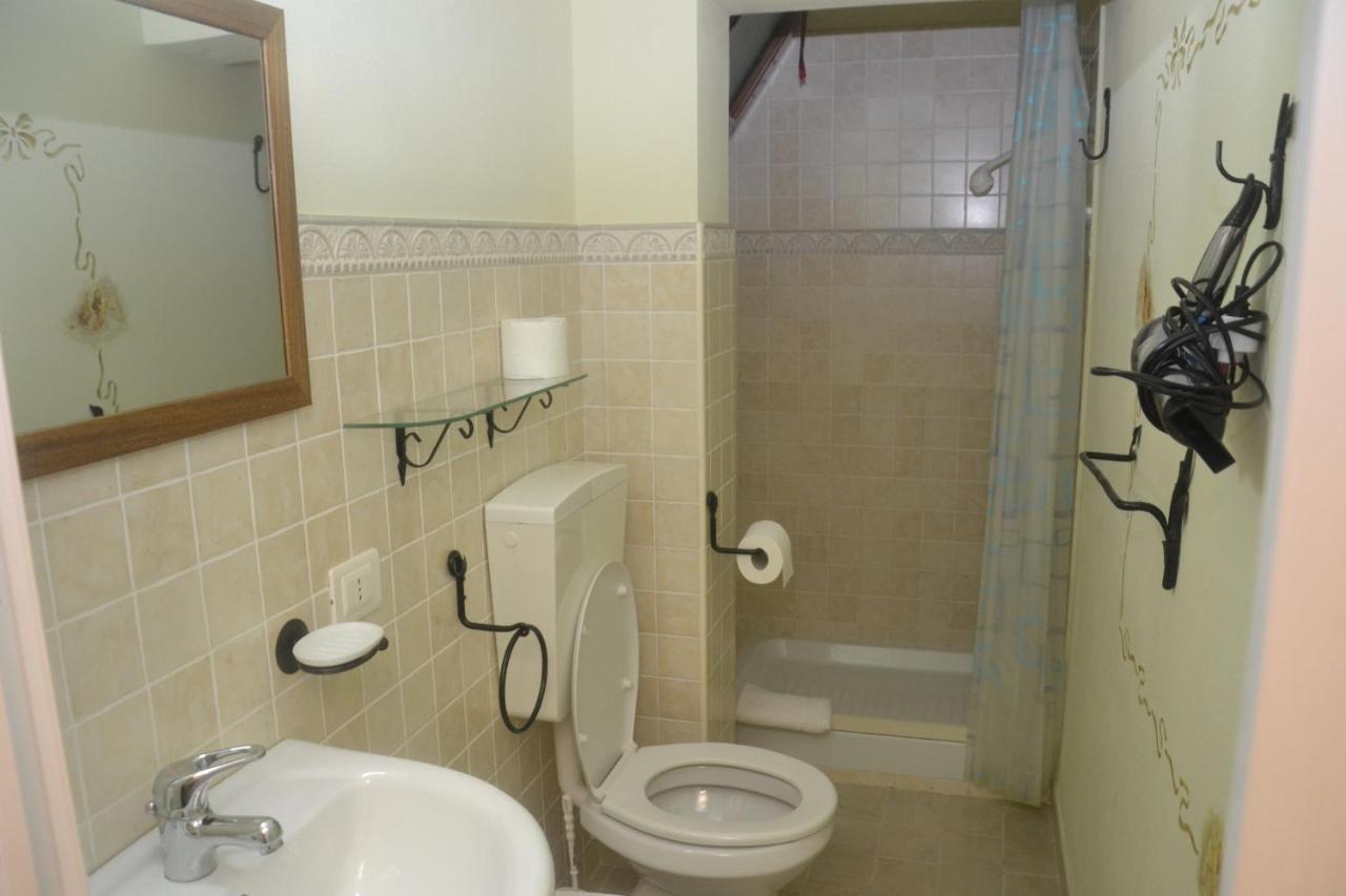 Costa degli Angeli La Pirata Capitana Bed & Breakfast エクステリア 写真