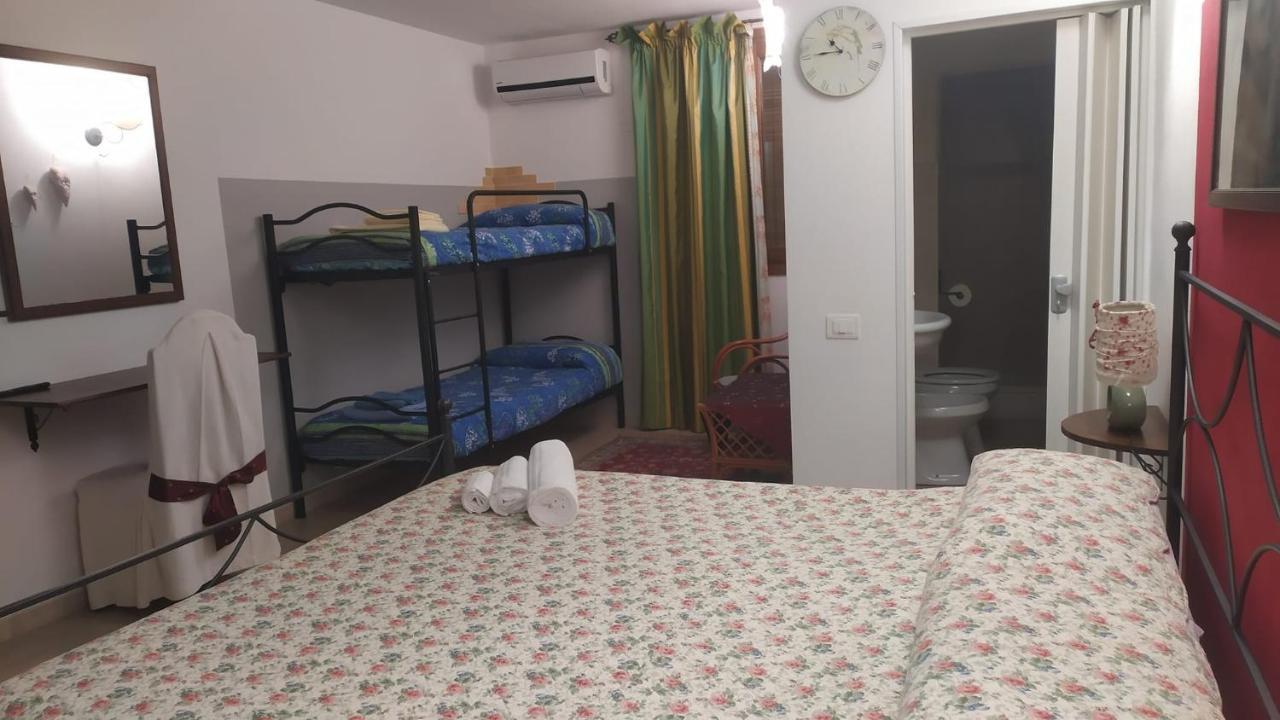 Costa degli Angeli La Pirata Capitana Bed & Breakfast エクステリア 写真