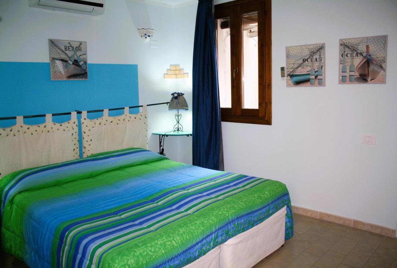 Costa degli Angeli La Pirata Capitana Bed & Breakfast エクステリア 写真