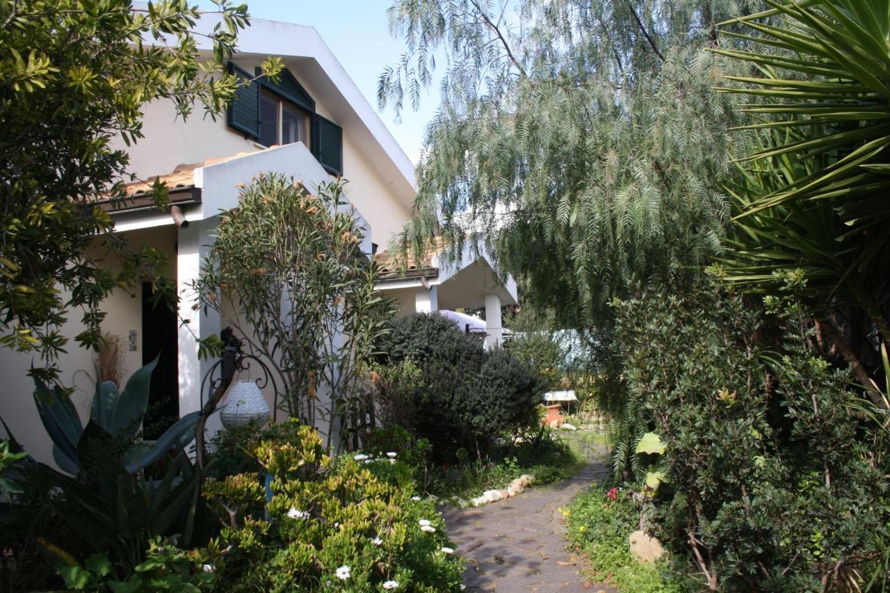 Costa degli Angeli La Pirata Capitana Bed & Breakfast エクステリア 写真