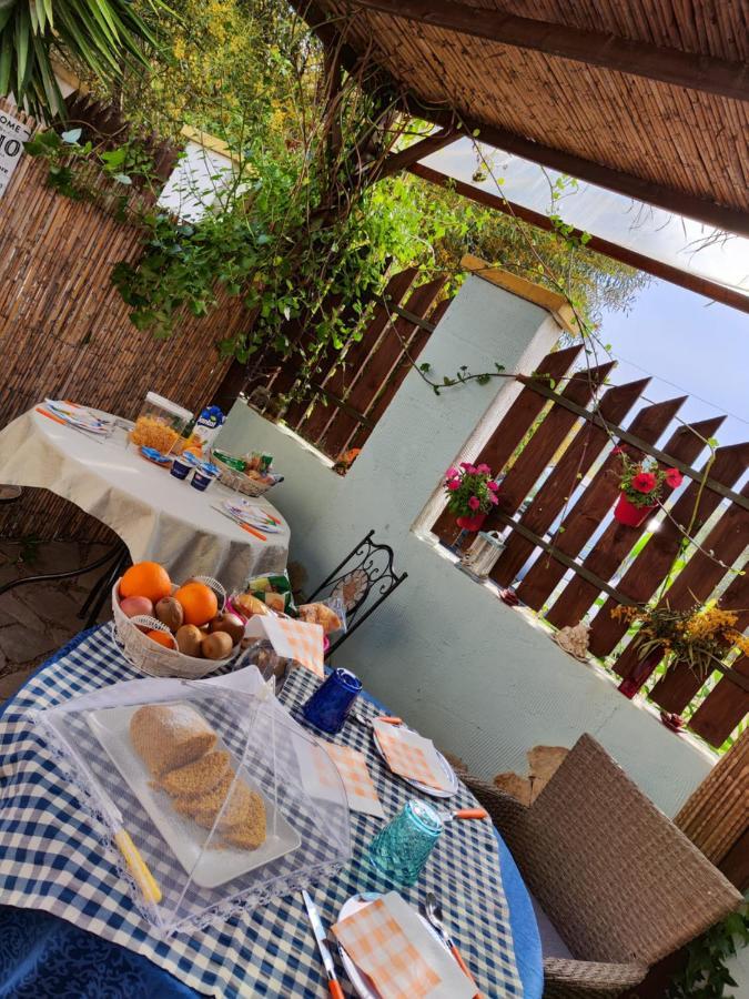 Costa degli Angeli La Pirata Capitana Bed & Breakfast エクステリア 写真